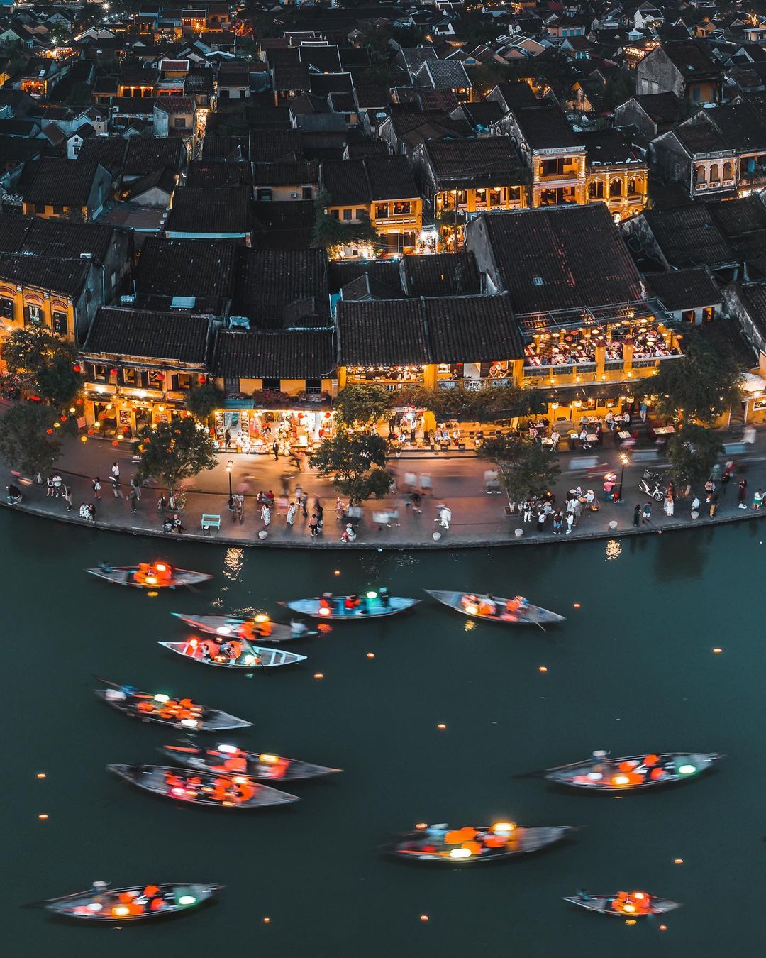 Phố cổ Hội An lúc chiều tối