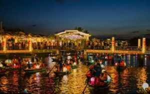 Phố cổ Hội An về đêm