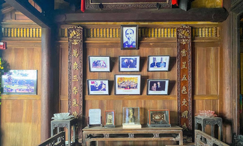 Các sĩ phu yêu người Việt Nam