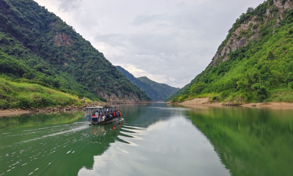 Hòn Kẽm Đá Dừng