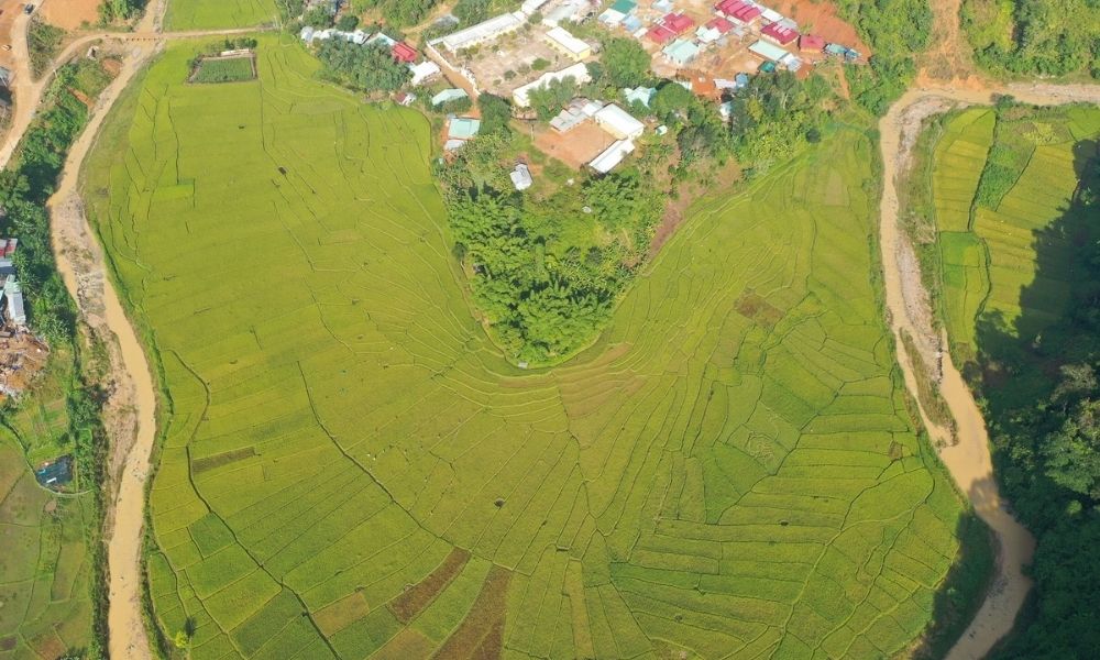 Ruộng bậc thang Chuôr (Chuor terraced fields)